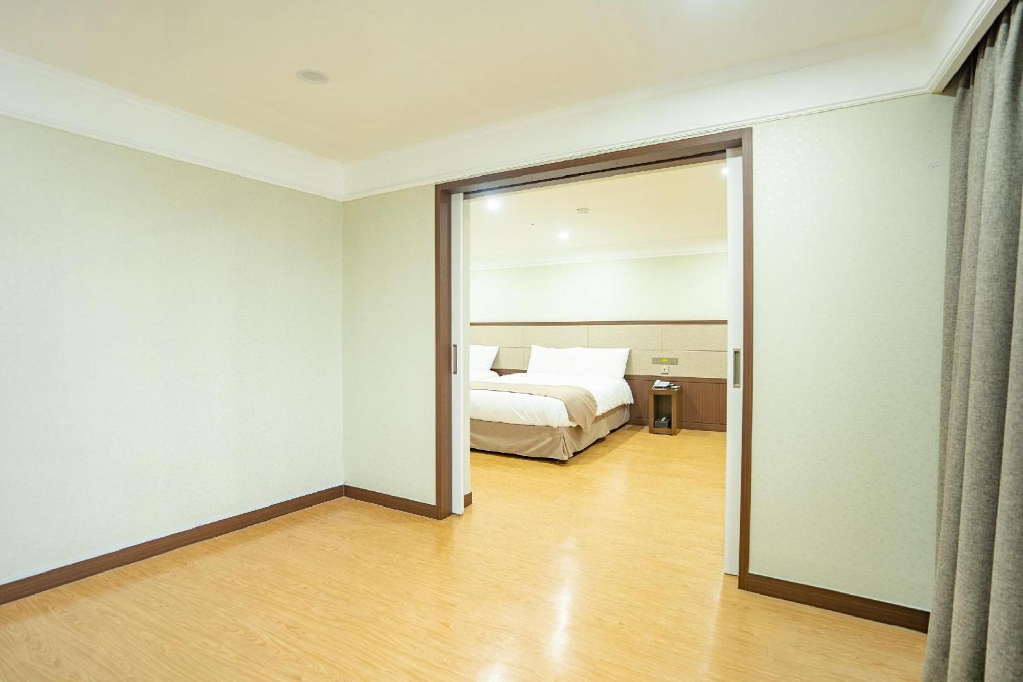 Robero 3* Jeju